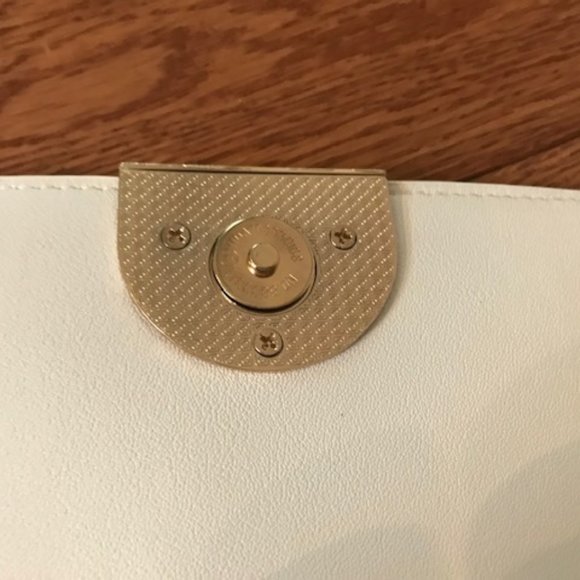 Madison West Purse - Picture 7 of 7